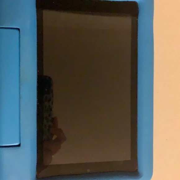 Amazon fire tablet - Picture 2 of 2